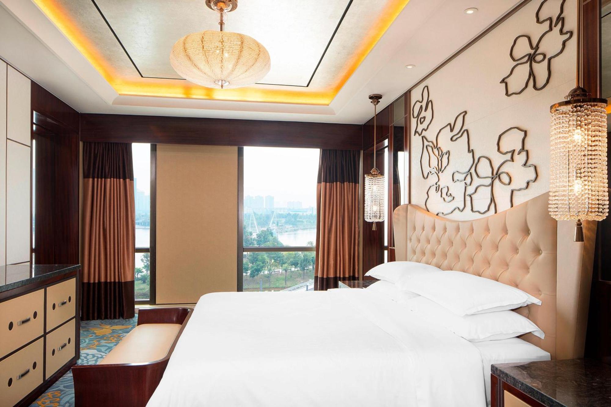 Sheraton Changde Wuling Hotel Exterior photo